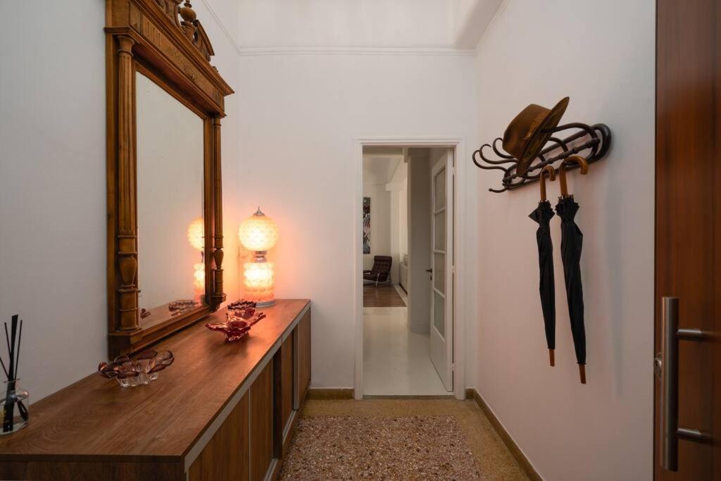 Ebullience - Stylish & Chic Athens Apartment Bagian luar foto